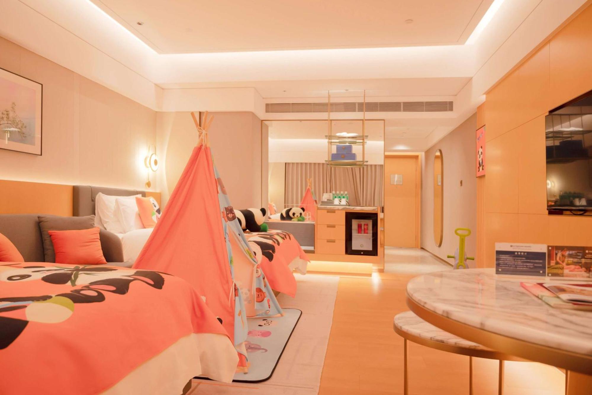 Wyndham Grand Zhaoqing Downtown Hotel ภายนอก รูปภาพ