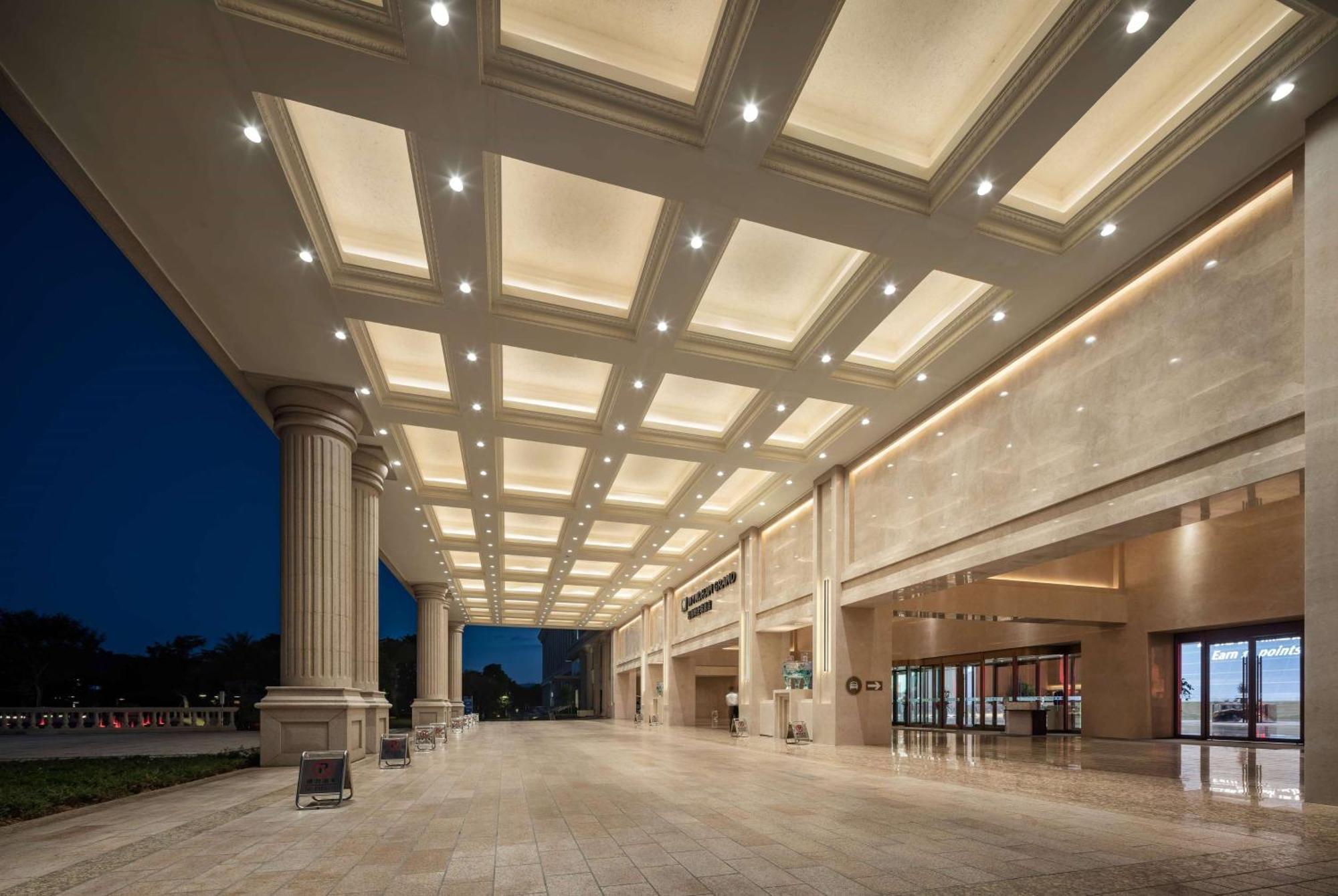 Wyndham Grand Zhaoqing Downtown Hotel ภายนอก รูปภาพ