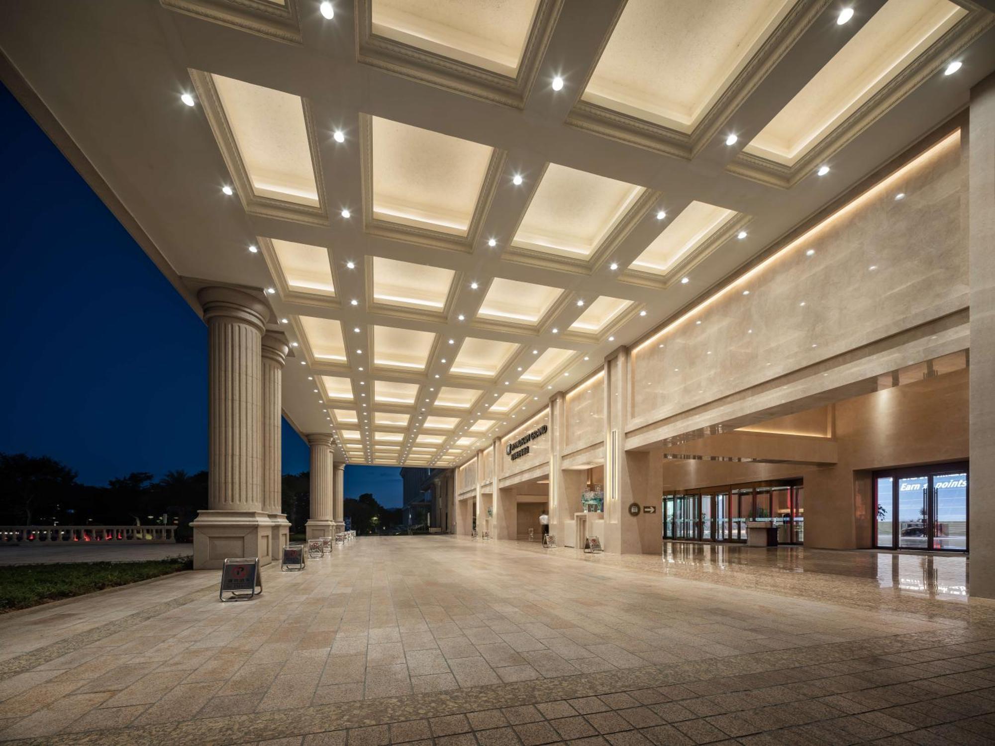 Wyndham Grand Zhaoqing Downtown Hotel ภายนอก รูปภาพ